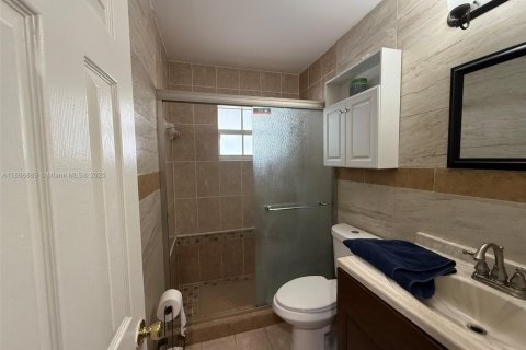 Купить виллу или дом в Хомстед, Флорида 4 спальни, 145.11м2, № 1896538 - фото 10