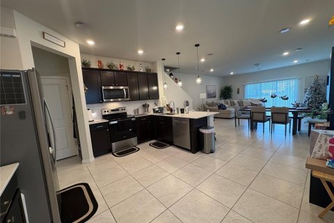 Adosado en venta en Kissimmee, Florida, 3 dormitorios, 163.51 m2 № 1734069 - foto 7