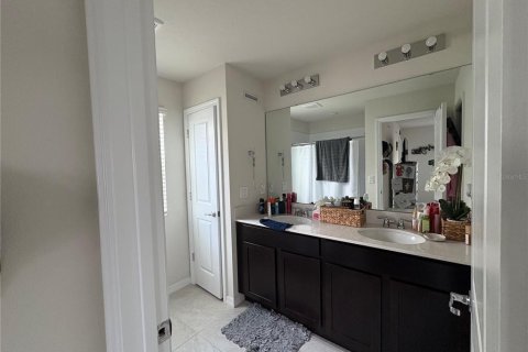 Adosado en venta en Kissimmee, Florida, 3 dormitorios, 163.51 m2 № 1734069 - foto 15
