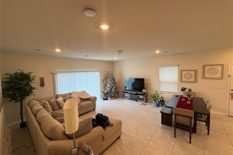 Adosado en venta en Kissimmee, Florida, 3 dormitorios, 163.51 m2 № 1734069 - foto 8