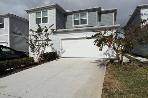Adosado en venta en Kissimmee, Florida, 3 dormitorios, 163.51 m2 № 1734069 - foto 1