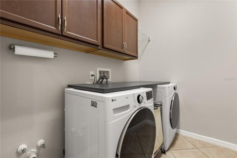 House in Winter Garden, Florida 4 bedrooms, 234.67 sq.m. № 1826630 - photo 26