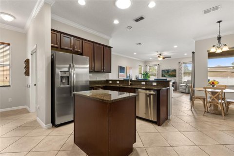 House in Winter Garden, Florida 4 bedrooms, 234.67 sq.m. № 1826630 - photo 11