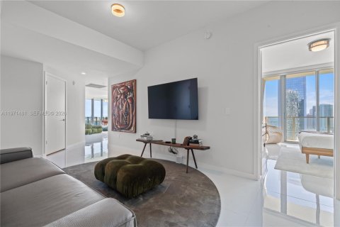 Condominio en venta en Miami, Florida, 3 dormitorios, 173.54 m2 № 2032018 - foto 15