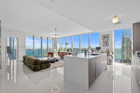 Condominio en venta en Miami, Florida, 3 dormitorios, 173.54 m2 № 2032018 - foto 7