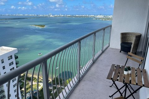 Condominio en venta en Miami, Florida, 1 dormitorio, 76.64 m2 № 1957610 - foto 1