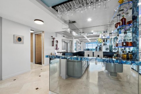 Copropriété à vendre à Longboat Key, Floride: 2 chambres, 244.7 m2 № 1651693 - photo 15