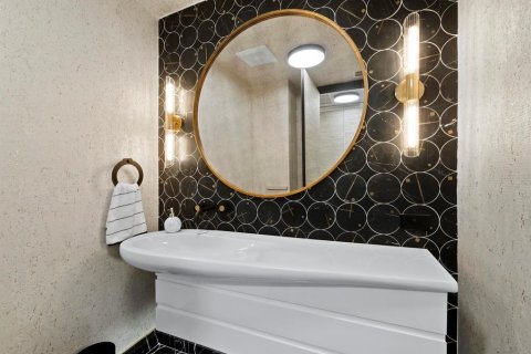 Copropriété à vendre à Longboat Key, Floride: 2 chambres, 244.7 m2 № 1651693 - photo 23