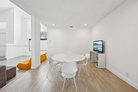 Casa en venta en Parkland, Florida, 4 dormitorios, 259.1 m2 № 1955999 - foto 10