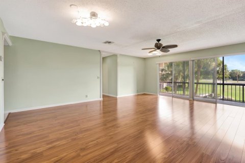 Condo in Tequesta, Florida, 1 bedroom  № 2251473 - photo 14