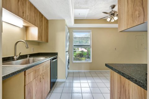 Condo in Tequesta, Florida, 1 bedroom  № 2251473 - photo 19
