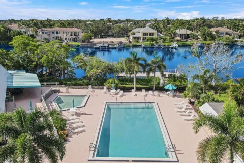 Condo in Tequesta, Florida, 1 bedroom  № 2251473 - photo 4