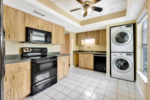 Condo in Tequesta, Florida, 1 bedroom  № 2251473 - photo 17