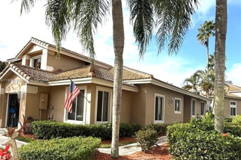 Casa en alquiler en Pembroke Pines, Florida, 3 dormitorios, 135.27 m2 № 2010549 - foto 3