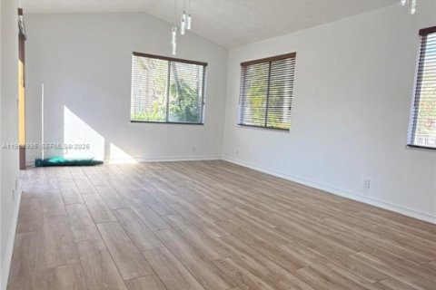 Casa en alquiler en Pembroke Pines, Florida, 3 dormitorios, 135.27 m2 № 2010549 - foto 14