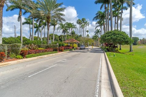 Casa en alquiler en Pembroke Pines, Florida, 3 dormitorios, 135.27 m2 № 2010549 - foto 2