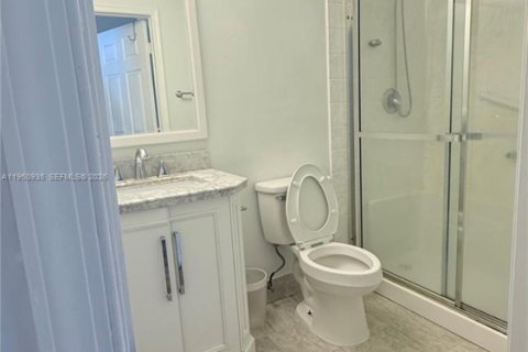 Casa en alquiler en Pembroke Pines, Florida, 3 dormitorios, 135.27 m2 № 2010549 - foto 12