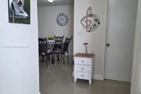 Copropriété à vendre à Pinecrest, Floride: 1 chambre, 83.98 m2 № 1977283 - photo 13