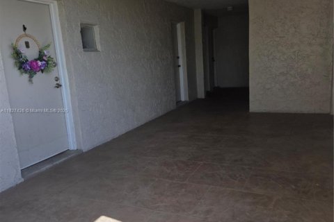 Copropriété à vendre à Pinecrest, Floride: 1 chambre, 83.98 m2 № 1977283 - photo 16
