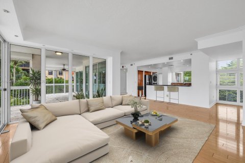 Copropriété à vendre à Miami, Floride: 2 chambres, 142.14 m2 № 1962586 - photo 5