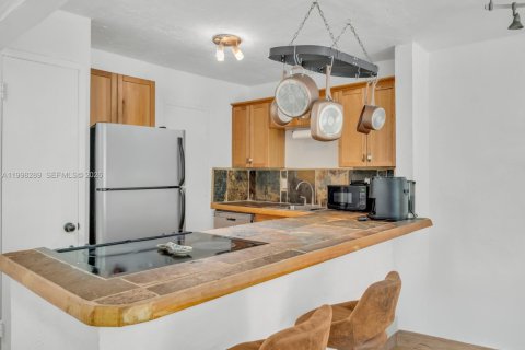 Снять в аренду кондоминиум в Майами, Флорида 1 спальня, 60.76м2, № 2067182 - фото 14