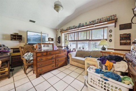 House in Orange City, Florida 3 bedrooms, 178.28 sq.m. № 2217092 - photo 18