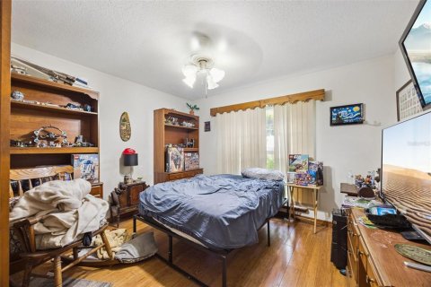 House in Orange City, Florida 3 bedrooms, 178.28 sq.m. № 2217092 - photo 17
