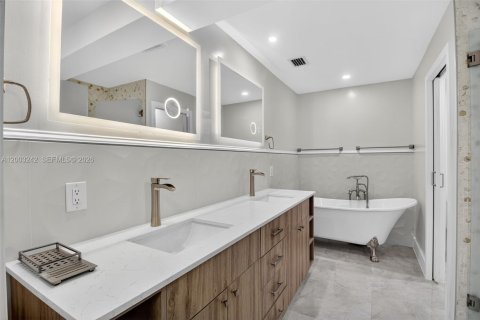 Villa ou maison à louer à South Miami, Floride: 3 chambres, 241.92 m2 № 2066530 - photo 20