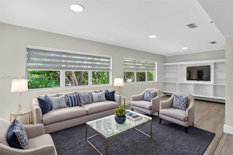 Villa ou maison à louer à South Miami, Floride: 3 chambres, 241.92 m2 № 2066530 - photo 12