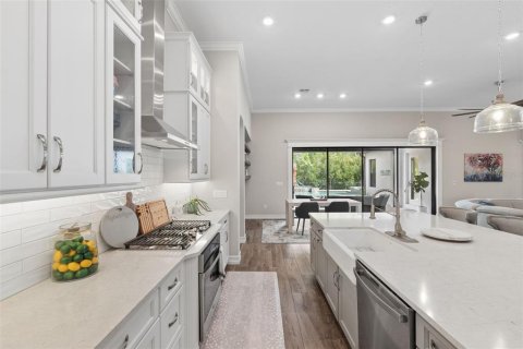 Villa ou maison à vendre à Odessa, Floride: 4 chambres, 324.04 m2 № 2238254 - photo 12