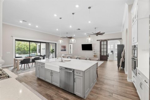 Villa ou maison à vendre à Odessa, Floride: 4 chambres, 324.04 m2 № 2238254 - photo 15