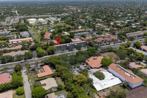 Condo in Coral Springs, Florida, 2 bedrooms  № 1890926 - photo 22