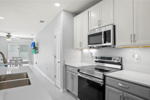 Villa ou maison à vendre à Groveland, Floride: 3 chambres, 135.73 m2 № 2413448 - photo 13