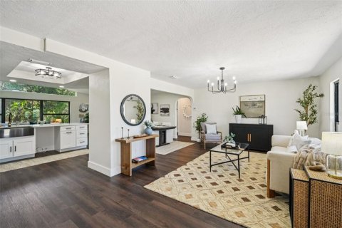 Casa en venta en New Port Richey, Florida, 3 dormitorios, 159.23 m2 № 1893693 - foto 2