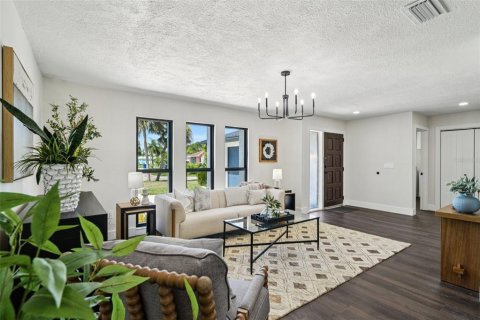 Casa en venta en New Port Richey, Florida, 3 dormitorios, 159.23 m2 № 1893693 - foto 3
