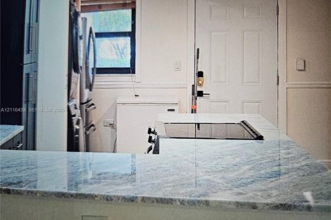 Copropriété à louer à Plantation, Floride: 2 chambres, 112.41 m2 № 2432303 - photo 3