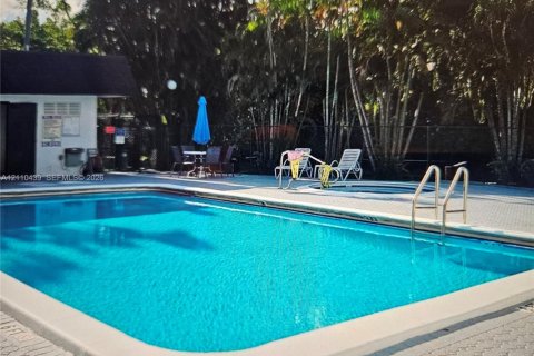 Copropriété à louer à Plantation, Floride: 2 chambres, 112.41 m2 № 2432303 - photo 27