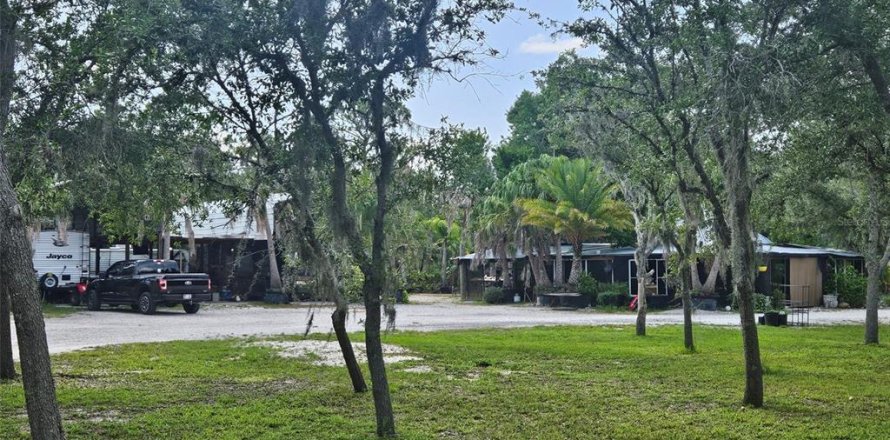 Land in Bradenton, Florida № 2166727