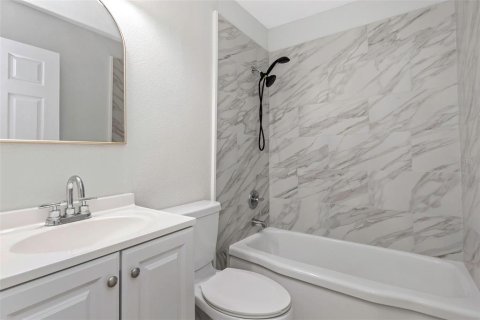 House in Saint Petersburg, Florida 3 bedrooms, 105.91 sq.m. № 1836984 - photo 19