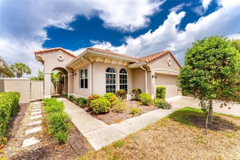 House in Laurel, Florida 2 bedrooms, 156.35 sq.m. № 2196047