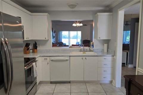 Copropriété à louer à Palmetto, Floride: 2 chambres, 116.69 m2 № 2097955 - photo 3
