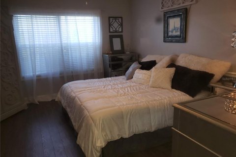 Copropriété à louer à Palmetto, Floride: 2 chambres, 116.69 m2 № 2097955 - photo 8