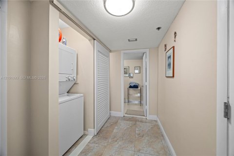 Condominio en venta en Hollywood, Florida, 2 dormitorios, 145.86 m2 № 2404212 - foto 20