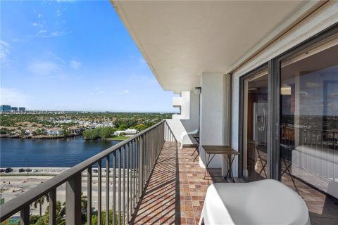 Condominio en venta en Hollywood, Florida, 2 dormitorios, 145.86 m2 № 2404212 - foto 9