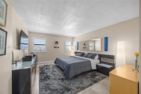 Condominio en venta en Hollywood, Florida, 2 dormitorios, 145.86 m2 № 2404212 - foto 17