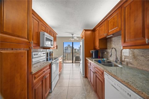 Condominio en venta en Hollywood, Florida, 2 dormitorios, 145.86 m2 № 2404212 - foto 7