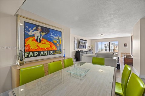 Condominio en venta en Hollywood, Florida, 2 dormitorios, 145.86 m2 № 2404212 - foto 24