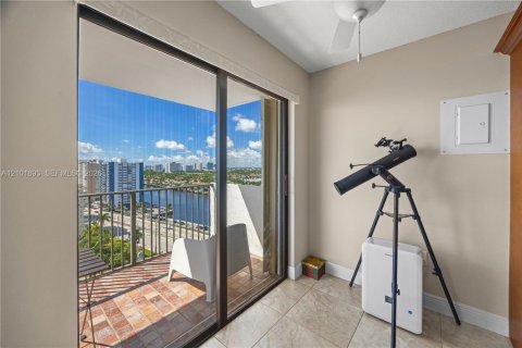 Condominio en venta en Hollywood, Florida, 2 dormitorios, 145.86 m2 № 2404212 - foto 10