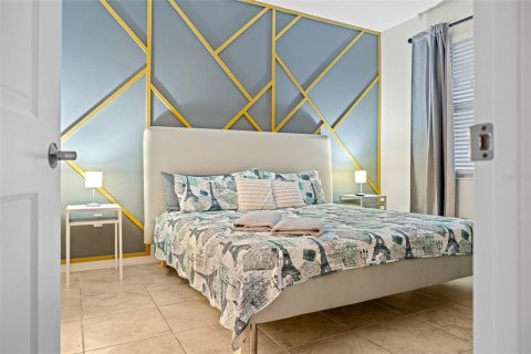 Купить кондоминиум в Киссимми, Флорида 6 комнат, 110.18м2, № 1915768 - фото 13