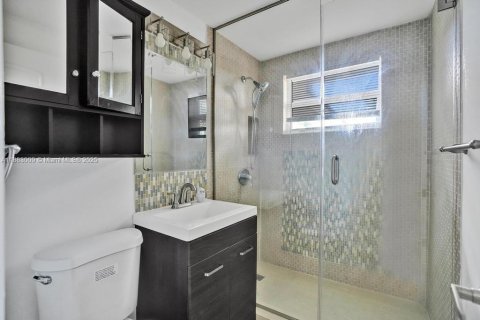 Villa ou maison à vendre à Fort Lauderdale, Floride: 4 chambres, 184.41 m2 № 1939312 - photo 21